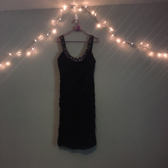 Caché formal dress - Picture 1 of 4
